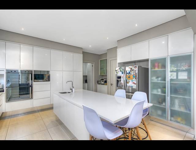 4 BEDROOM CLUSTER FOR SALE IN MORNINGSIDE